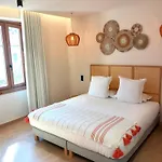 Intense Boutik-hotel 3*