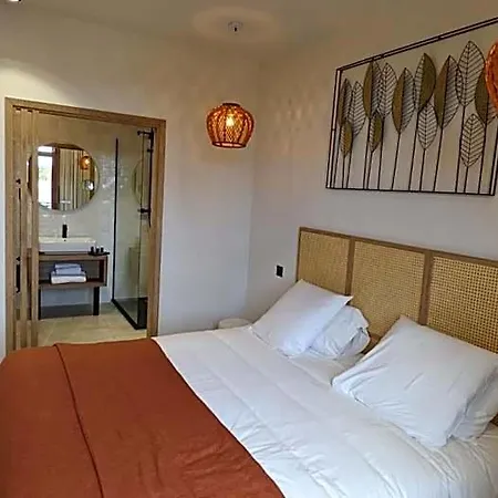 Intense Boutik-hotel 3* פור-ונדרה