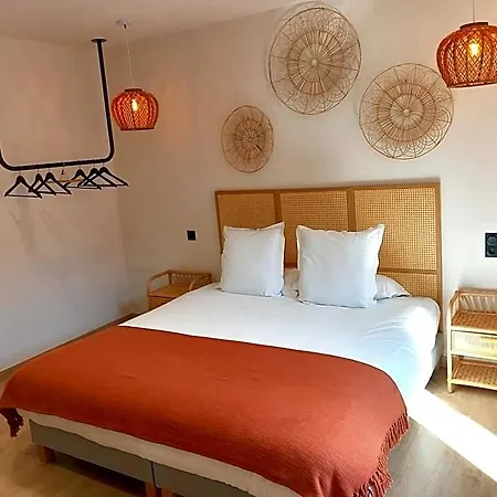 מלון Intense Boutik-hotel 3*